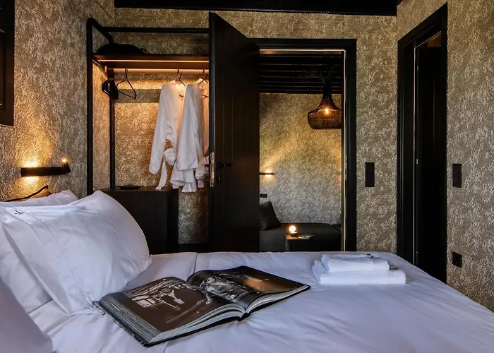 Queen Suite